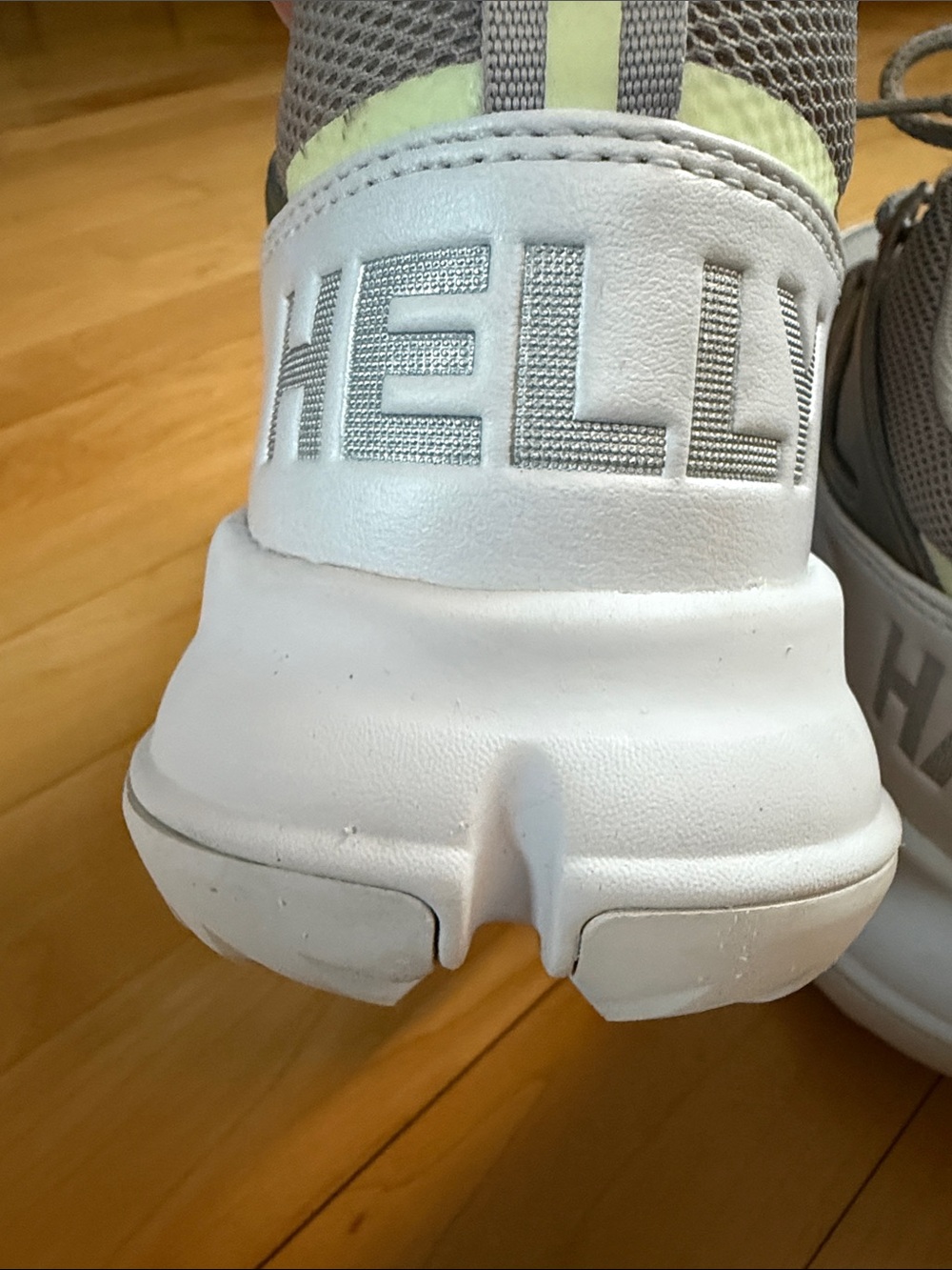 Helly Hansen Womens Lumineer Viz-Lite Commuter Hi-Vis Sneakers - Picture 9 of 9